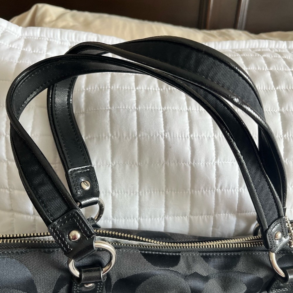 Coach Black Signature Poppy Hearts Glam Bag - Picture 7 of 14